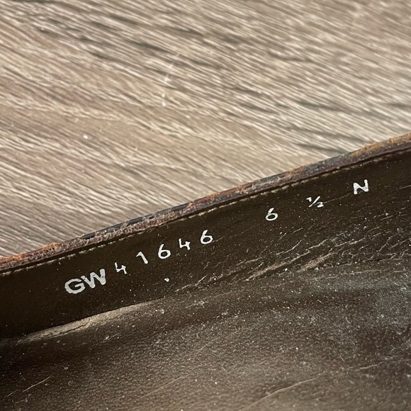 Stuart Weitzman Snakeskin Wedge Pumps, Size 6.5N - Picture 8 of 9